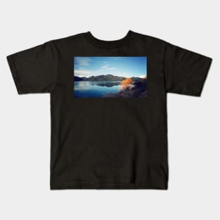 New Zealand mountains reflected in a lake. Kids T-Shirt